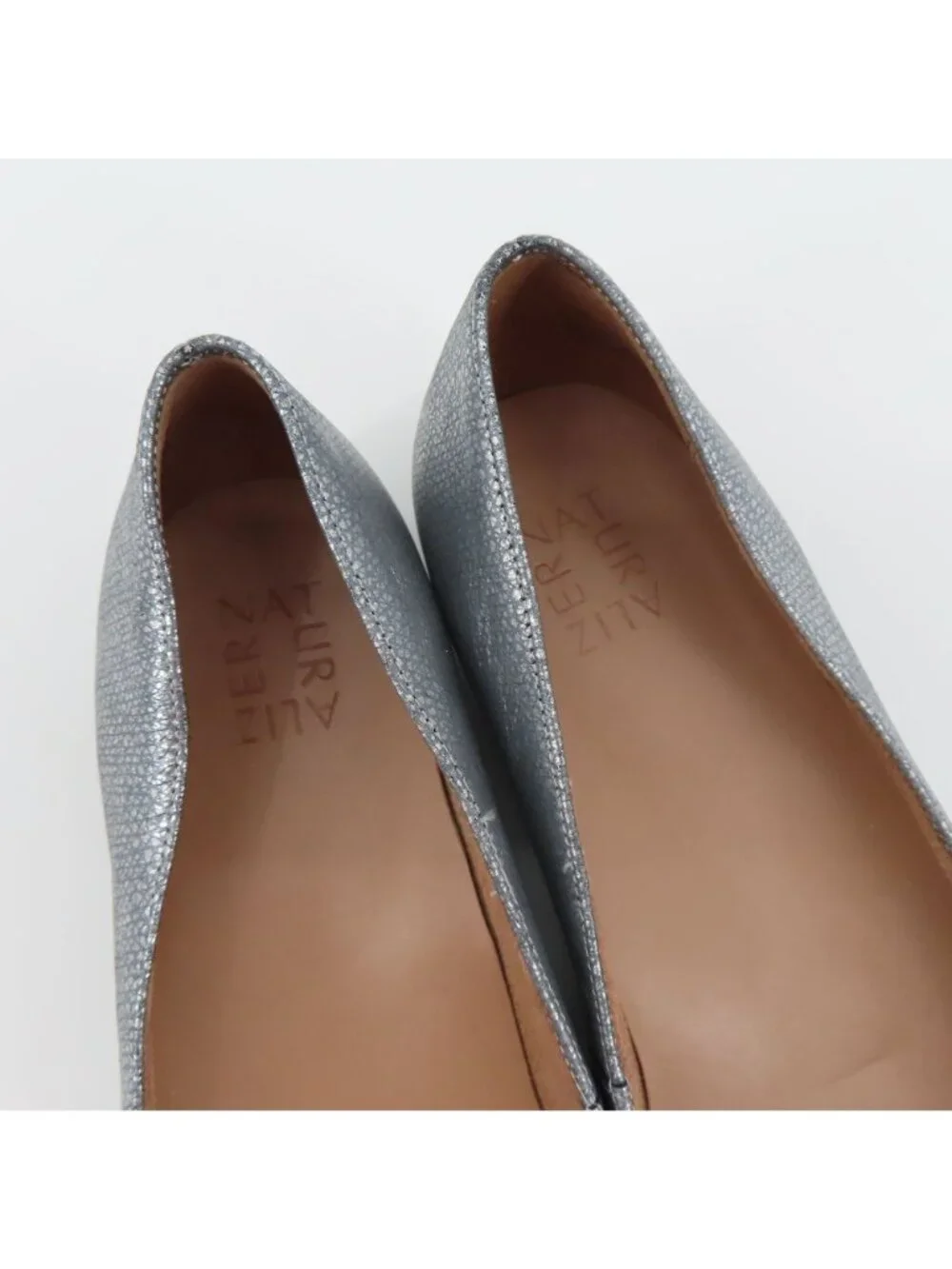 Naturalizer MAXWELL Women 9.5 W Gray Silver Buckle Round Toe Ballet Flat Shoes